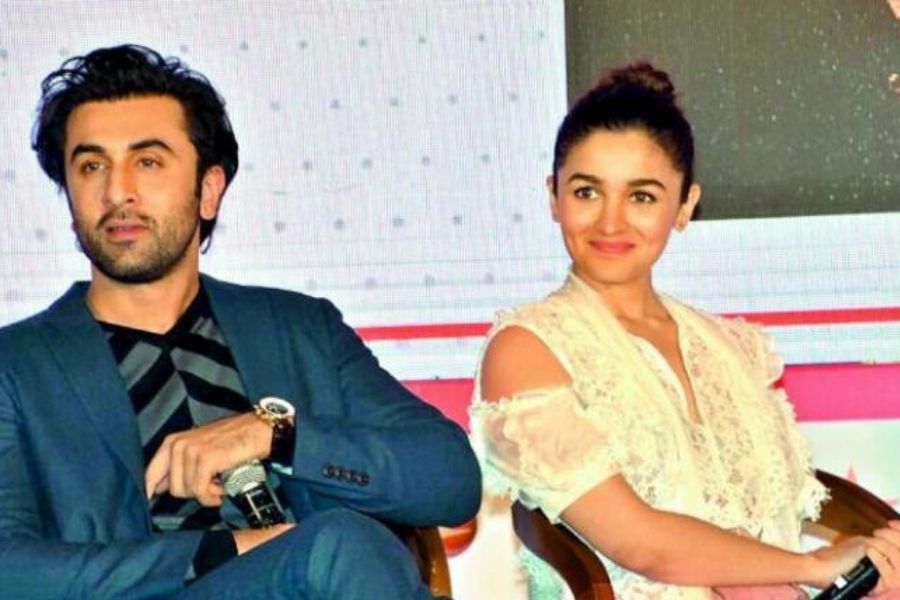 Ranbir-Accepts-That-He is-Dating-Alia